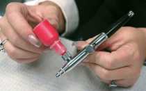 Что такое и как пользоваться аэрографом для ногтей