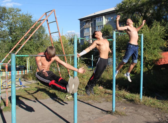 Как накачать руки подростку