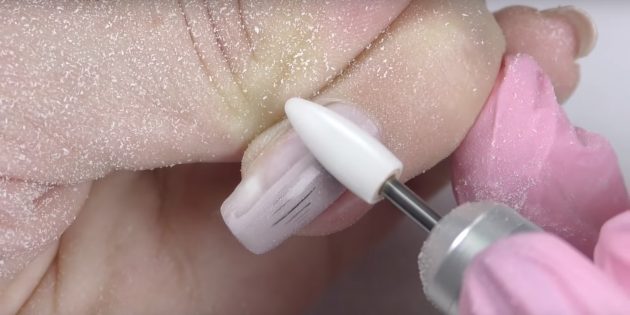 Как снять гель-лак специальным аппаратом